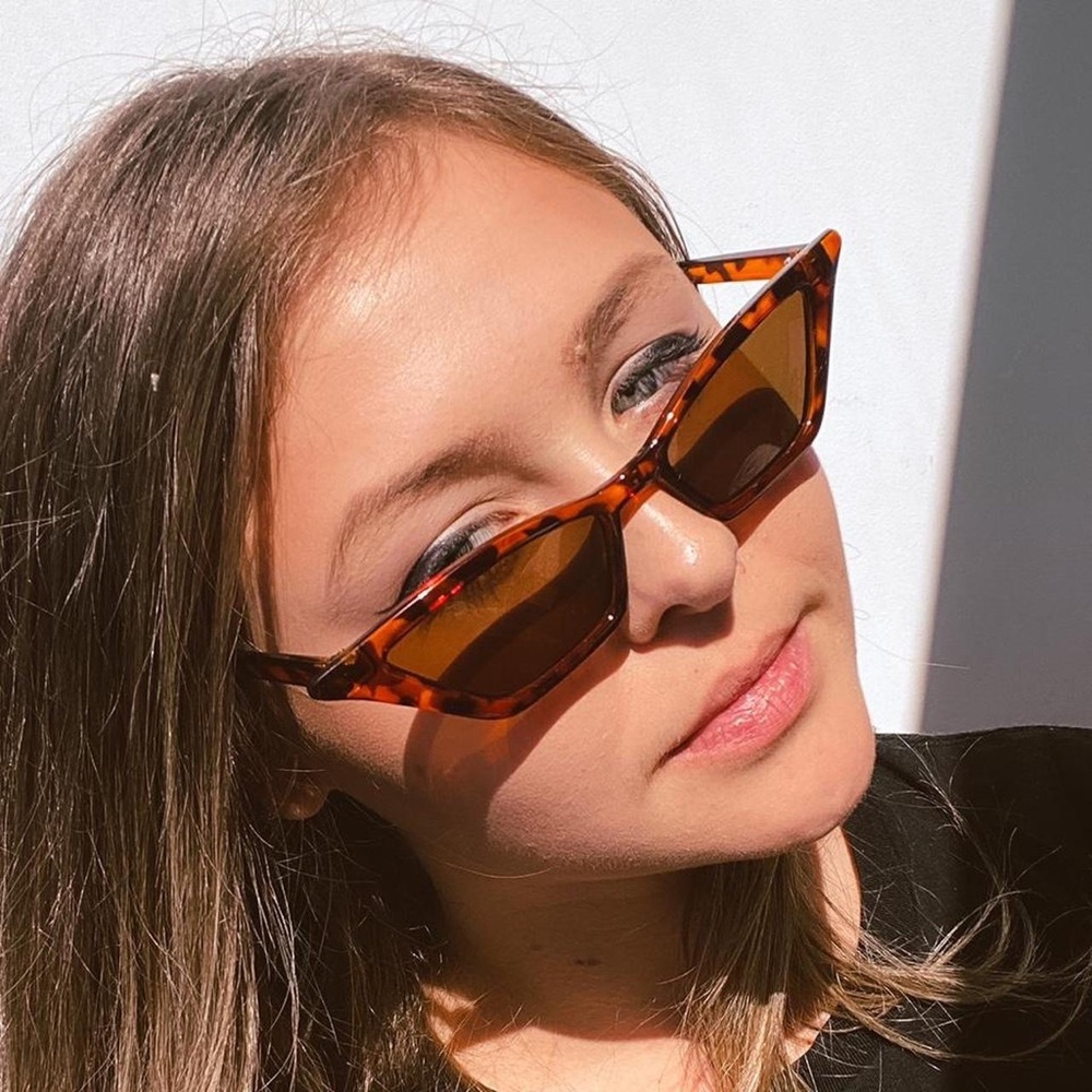 TORTOISESHELL GEOMETRIC CAT EYE SHADES - Picture 7 of 7